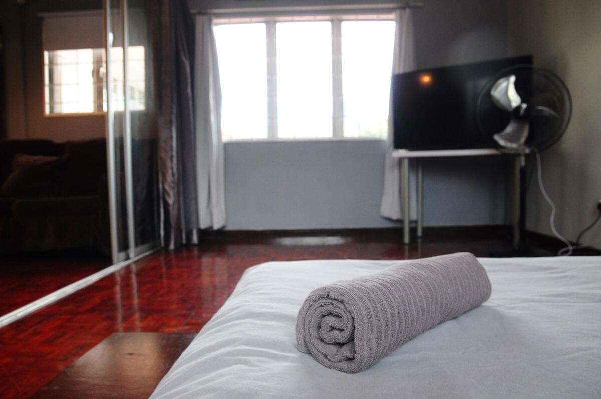 Grayhaus Spacious Bungalow & Garden Villa - Ss3 Petaling Jaya, Near Sunway - Stay Only No Events Eksteriør billede